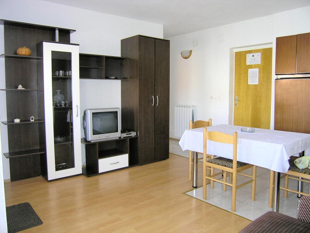 Zahija Apartment Крк Номер фото
